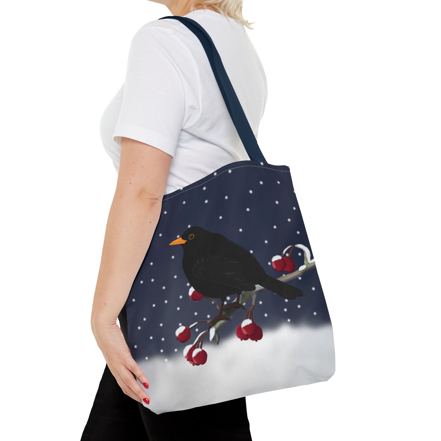 Amsel auf einem Ast im Schnee Vogel Tragetasche