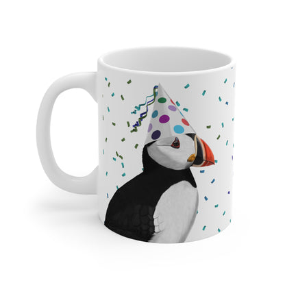 Papageitaucher feiert Geburtstag mit Partyhut und Konfetti Vogel Tasse