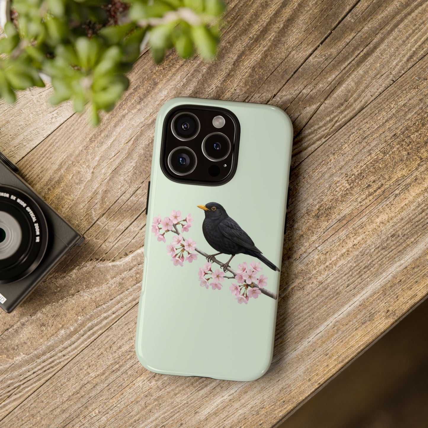 Amsel Handyhülle in Salbeigrün | Florales Kirschblüten Vogel-Motiv für iPhone & Google Pixel