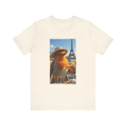 Rosi Rotkehlchen im Paris Bistro T-Shirt – Bequemes Premium Shirt für Vogelfreunde