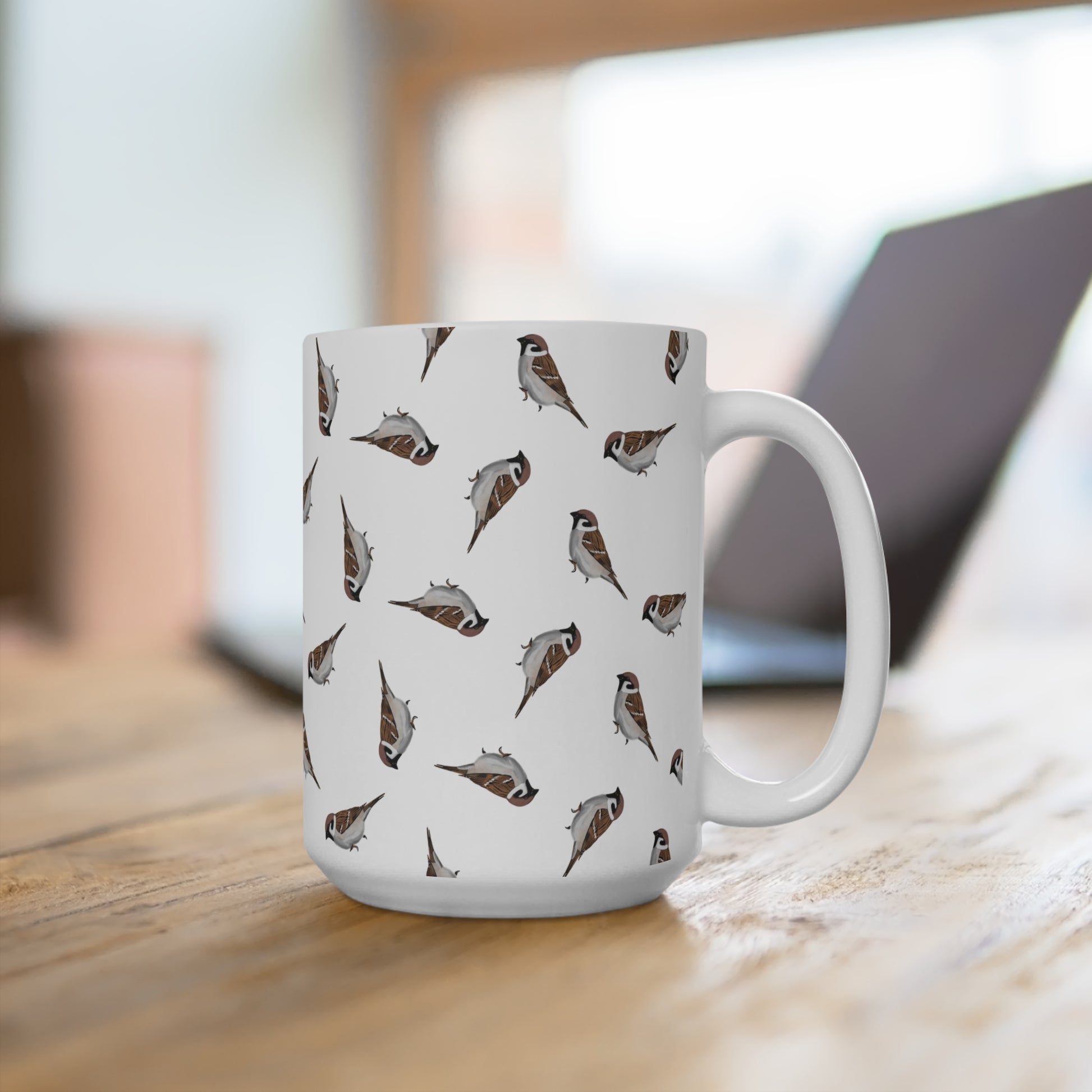 Sperling Tasse – Feldsperling mit Streumuster | Vogelmotiv Kaffeebecher für Vogelbeobachter & Naturfreunde