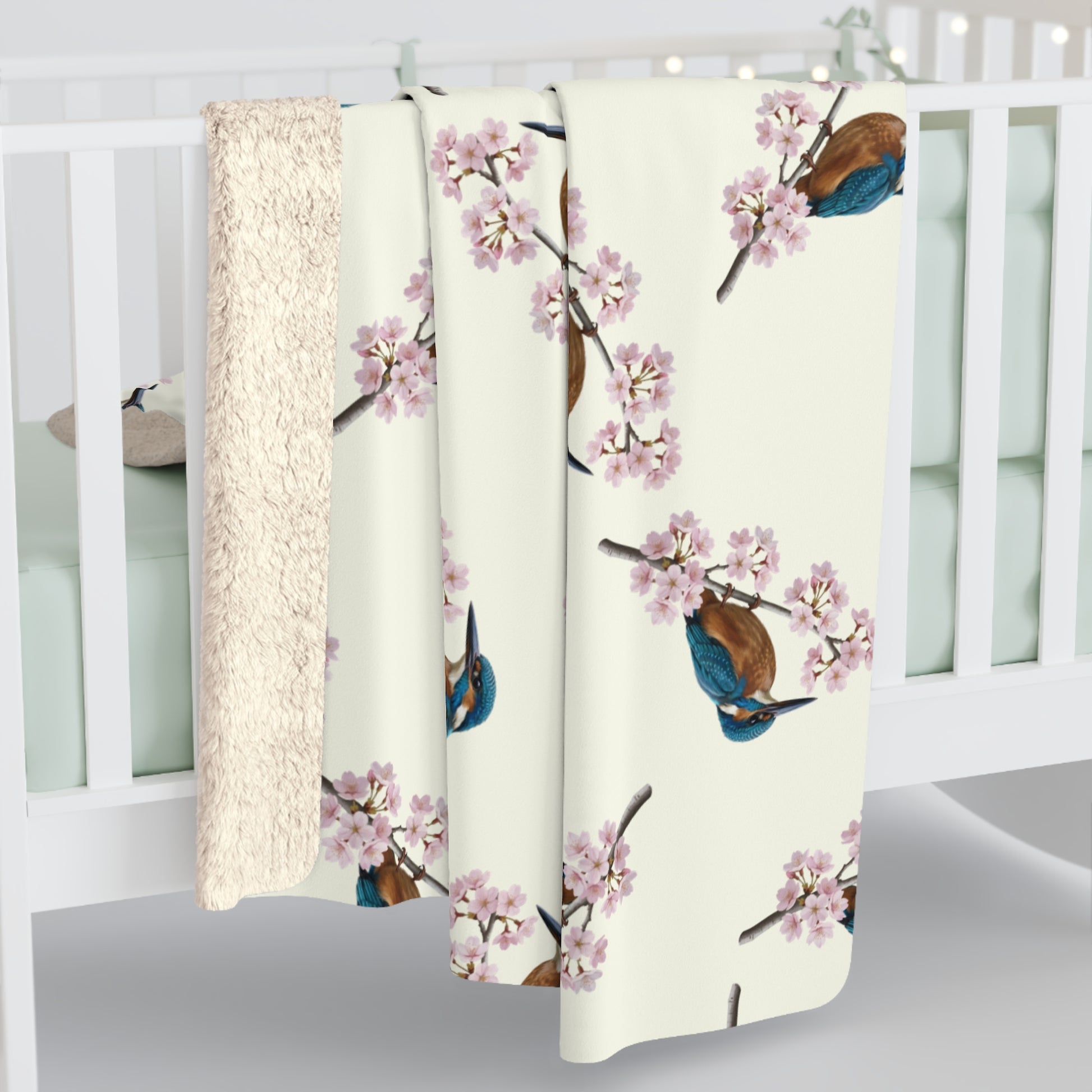 Eisvogel Decke – Premium Sherpa-Fleece in Cremeweiß | Kuscheldecke mit Vogelmotiv (150x200cm)