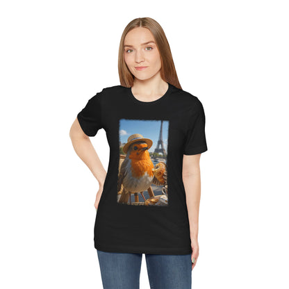 Rosi Rotkehlchen im Paris Bistro T-Shirt – Bequemes Premium Shirt für Vogelfreunde