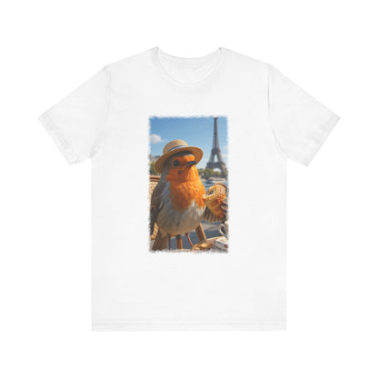 Rosi Rotkehlchen im Paris Bistro T-Shirt – Bequemes Premium Shirt für Vogelfreunde