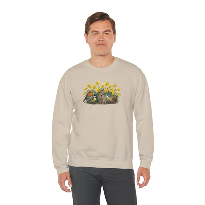 Oster-Sweatshirt Frühlingswiese – Kaninchen & Singvögel in Osterglocken | Unisex Pullover