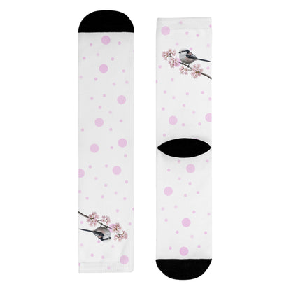 Schwanzmeise Socken – mit Kirschblüten | Weiß Rosa gepunktete Vogelmotiv Strümpfe