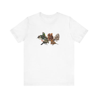Lustiges Vogelmotiv Winter T-Shirt: Die kuschelige Garten-Gang mit Mütze & Pullover