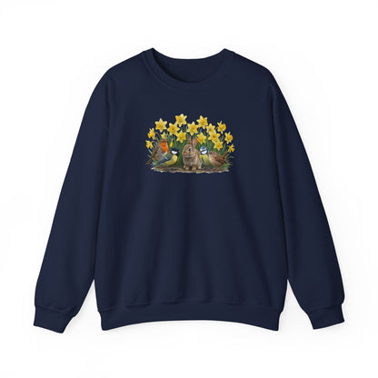 Oster-Sweatshirt Frühlingswiese – Kaninchen & Singvögel in Osterglocken | Unisex Pullover