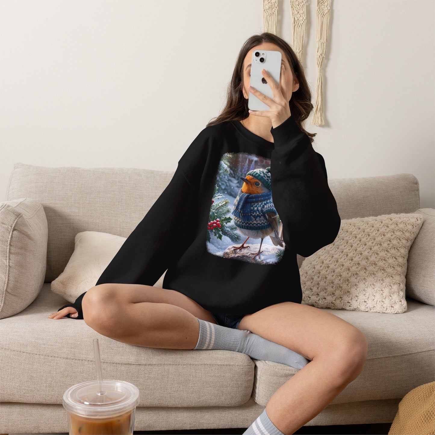Premium Sweatshirt Rosi Rotkehlchen im kuschelinge Winter-Outfit