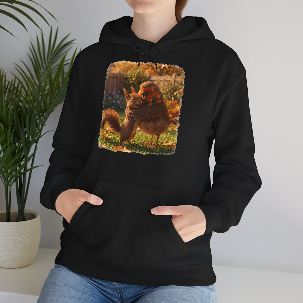 Hoodie Rosi Rotkehlchen & Eichhörnchen | Kapuzenpullover für Vogelfreunde