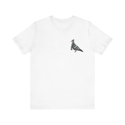 Taube in Strick T-Shirt – Weiches Premium Shirt mit Winterlichem Vogelmotiv für Vogelbeobachter