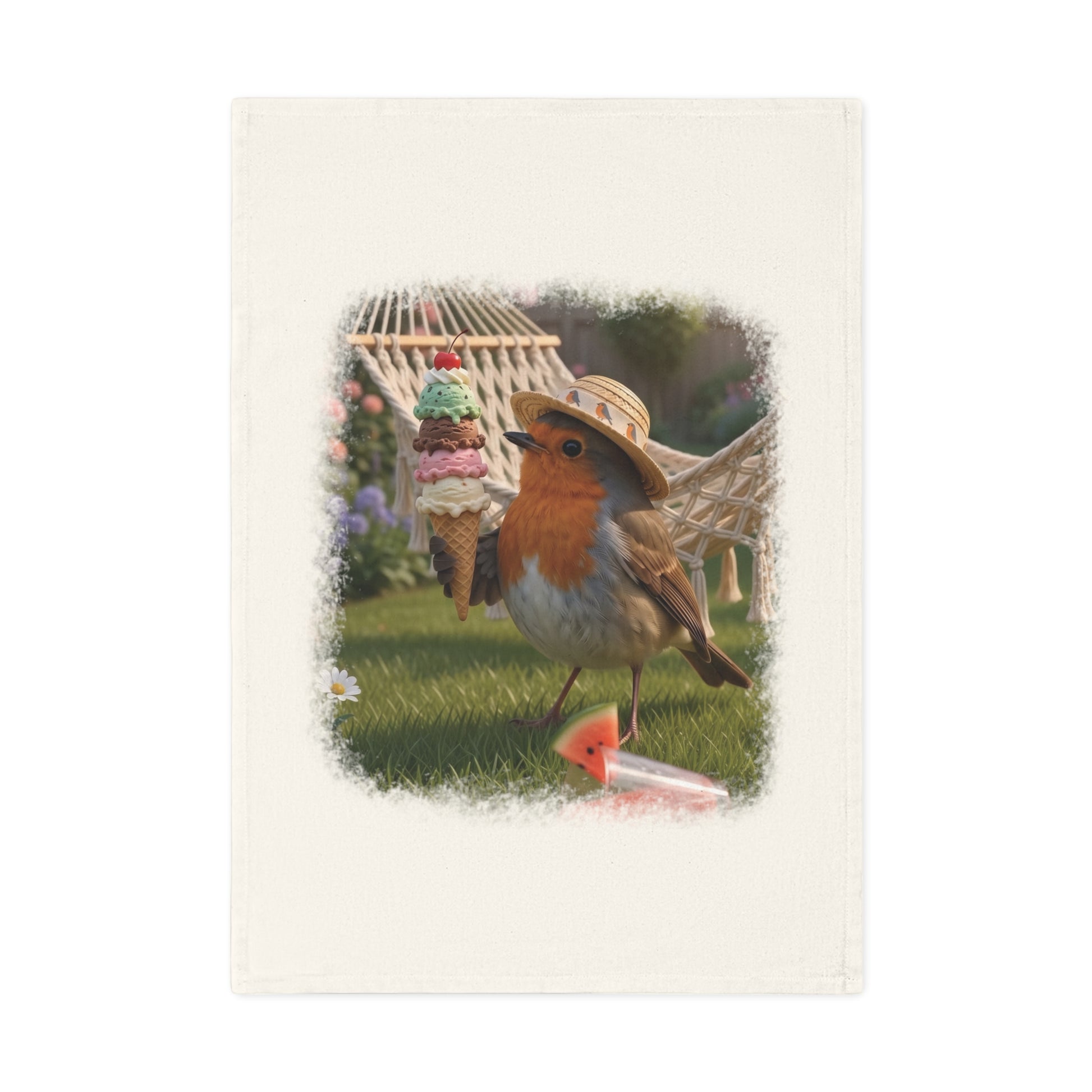 Geschirrtuch aus Bio-Baumwolle mit beigefarbenem Rand. Auf dem Tuch ist eine großflächige digitale Illustration aufgedruckt: Das Rotkehlchen Rosi steht mit Sonnenhut in einem sommerlichen Garten und hält ein riesiges Eis mit vier Kugeln.